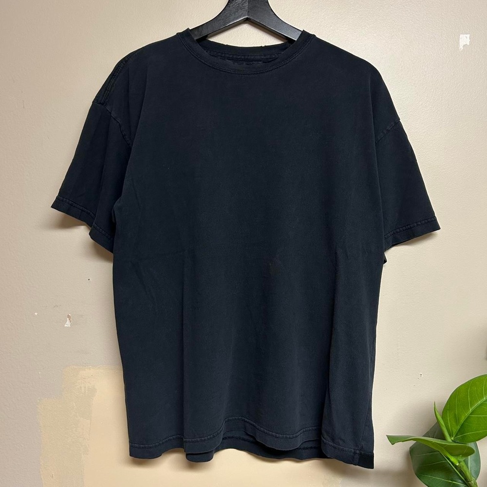Vintage 2000s Hanes Distressed Black Essential Boxy Shirt Mens L